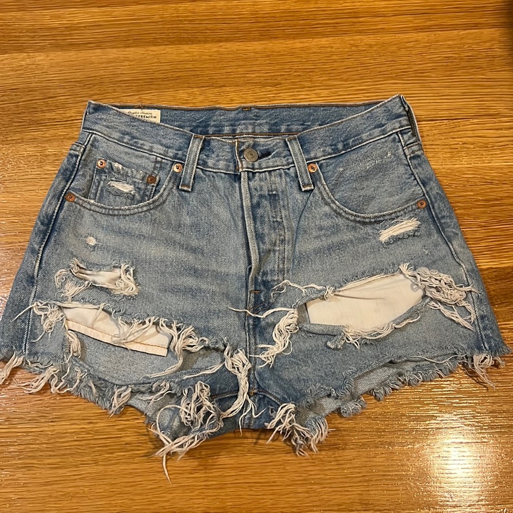 LEVI’S 501 HIGH RISE SHORTS